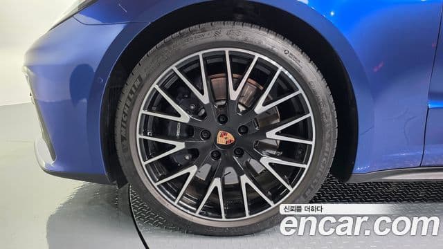 Porsche Panamera 2026 — Photo 7/36