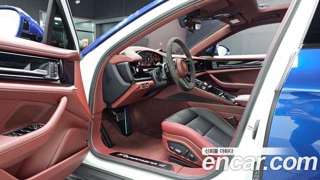Porsche Panamera 2026 — Photo 27/36