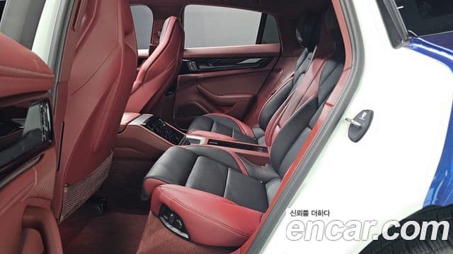 Porsche Panamera 2026 — Photo 35/36