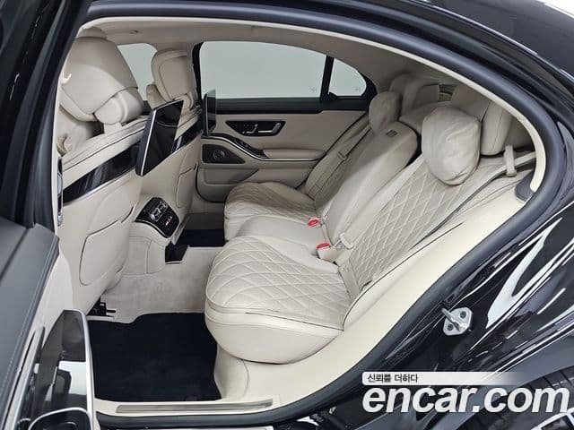 Mercedes-Benz S-Class 2022 — Photo 17/18