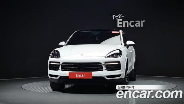 Porsche Cayenne 2020 — Photo 29/36