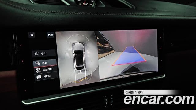 Porsche Cayenne 2020 — Photo 10/36