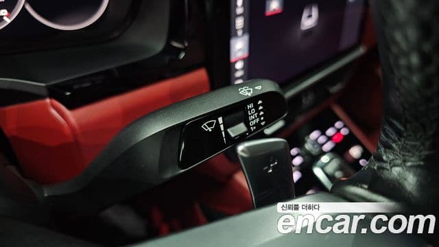 Porsche Cayenne 2020 — Photo 34/36