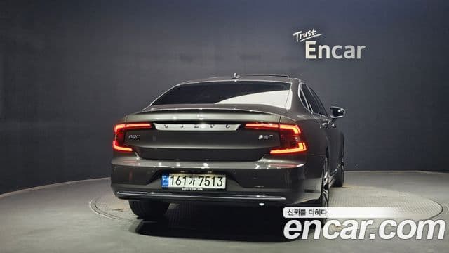 Volvo S90 2023 — Фото 4/20