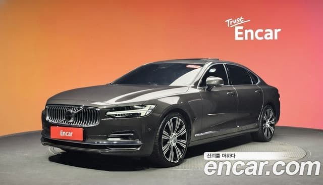 Volvo S90 2023 — Фото 1/20