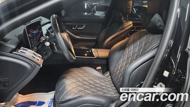 Mercedes-Benz S-Class 2025 — Photo 3/20
