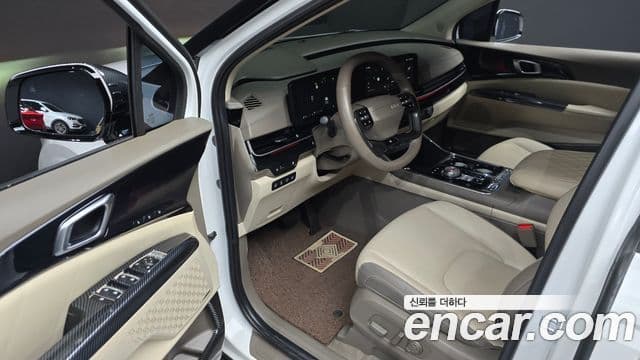 Kia Carnival 2024 — Photo 25/31