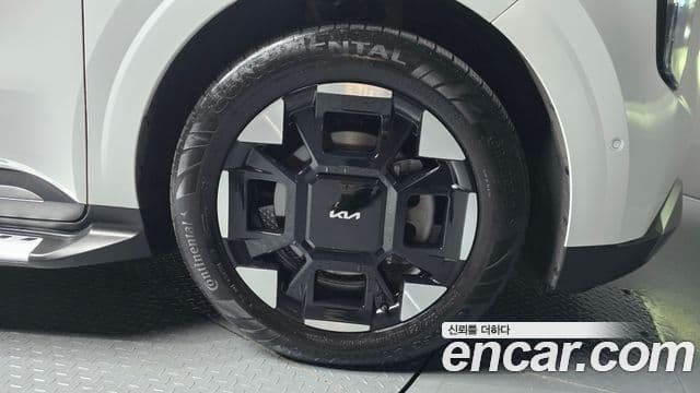Kia Carnival 2024 — Photo 27/31