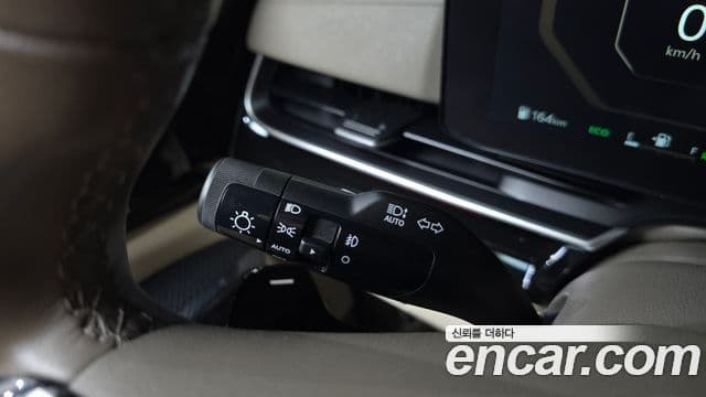 Kia Carnival 2024 — Photo 19/31