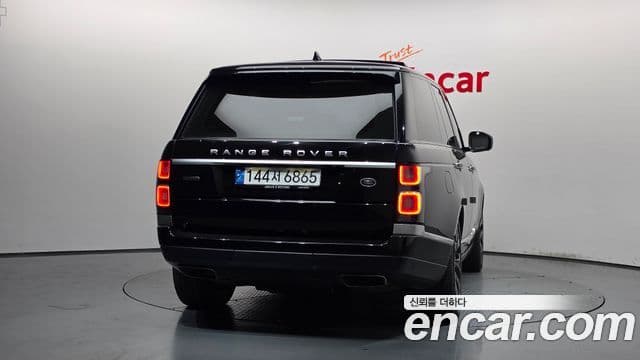 Land Rover Range Rover 2020 — Фото 4/20