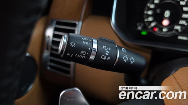 Land Rover Range Rover 2020 — Şəkil 23/40