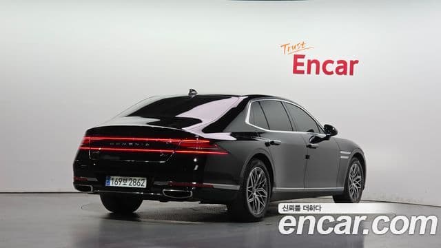 Genesis G90 2023 — ფოტო 14/41