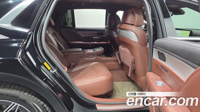 Genesis G90 2023 — ფოტო 15/41