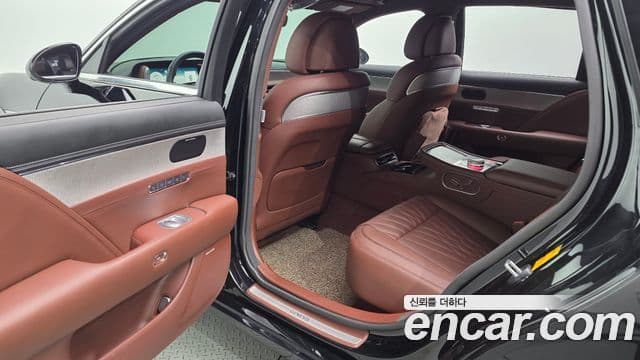 Genesis G90 2023 — ფოტო 1/41