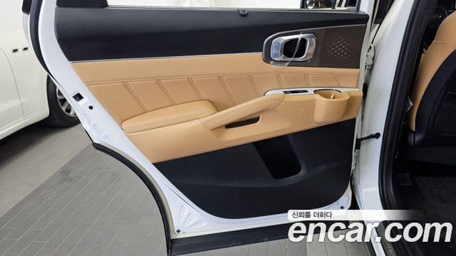 Kia Sorento 2020 — ფოტო 27/34