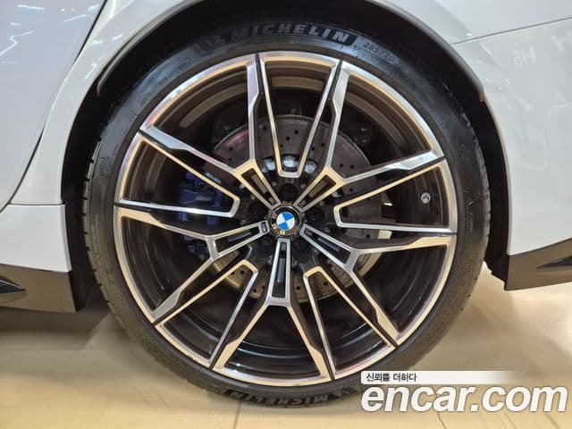 BMW M3 2024 — Photo 4/20