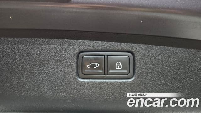 Genesis GV70 2021 — Photo 4/20