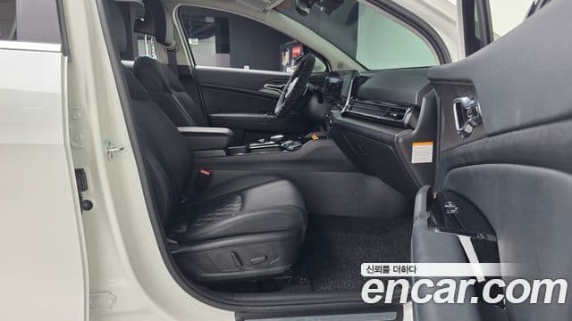 Kia Sportage 2022 — Фото 11/20