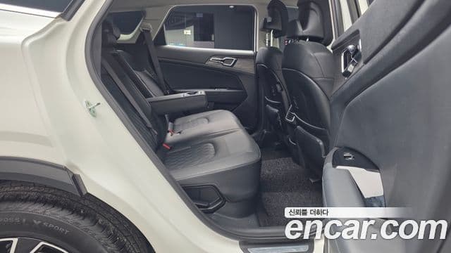 Kia Sportage 2022 — Фото 12/20