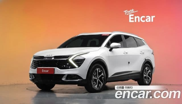 Kia Sportage 2022 — Фото 1/20