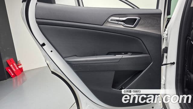 Kia Sportage 2022 — Şəkil 6/34