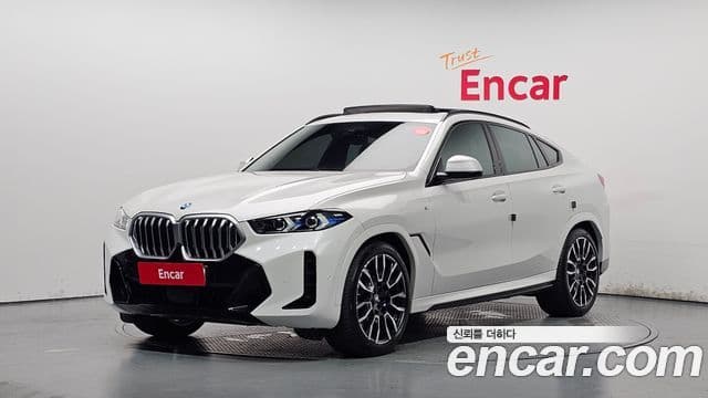 BMW X6 2023 — Photo 12/35