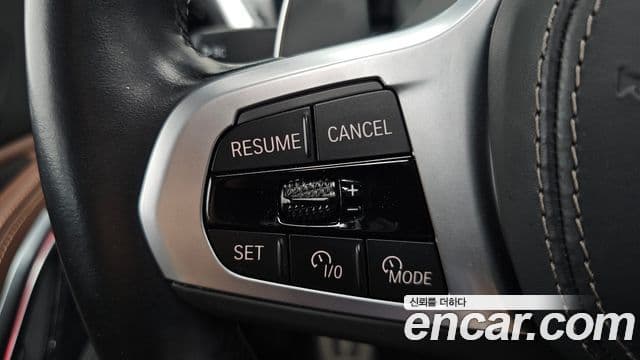 BMW X6 2023 — Photo 33/35