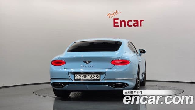 Bentley Continental GT 2019 — ფოტო 14/20