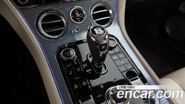 Bentley Continental GT 2019 — ფოტო 5/20
