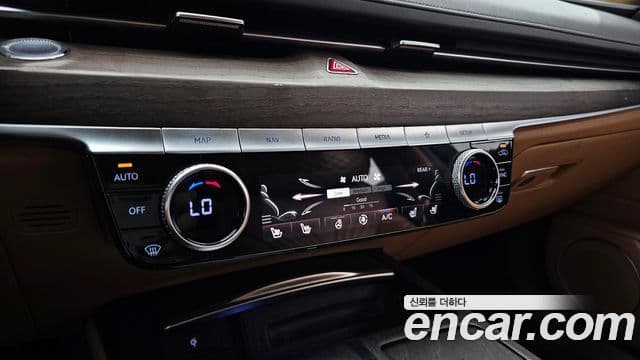 Genesis G80 2021 — Şəkil 32/33
