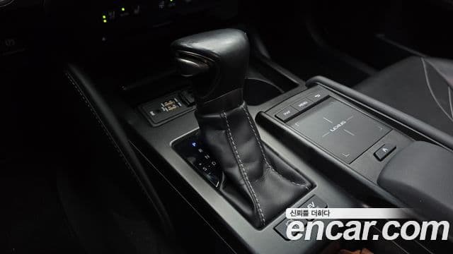 Lexus ES300h 2018 — Şəkil 6/20