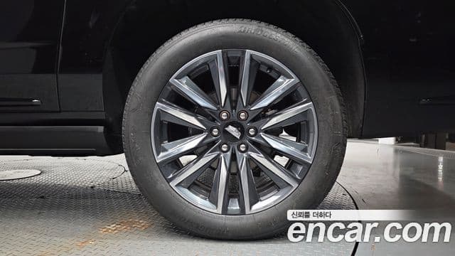 Cadillac Escalade 2023 — Şəkil 39/39