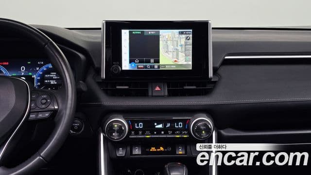 Toyota RAV4 2024 — Фото 13/20