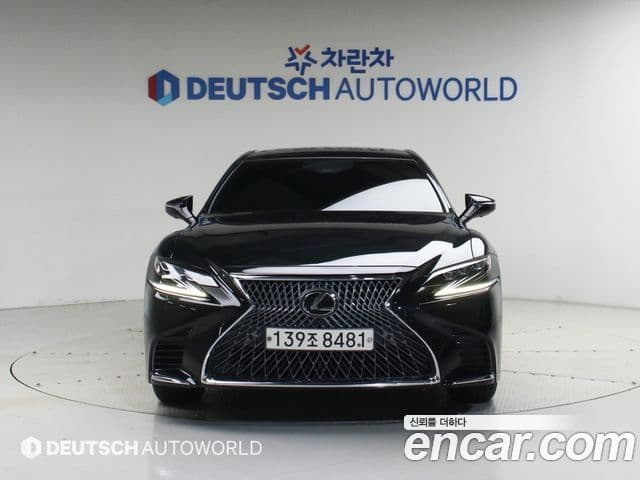 Lexus LS500 2020 — ფოტო 19/20