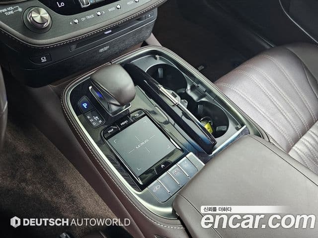 Lexus LS500 2020 — ფოტო 20/20