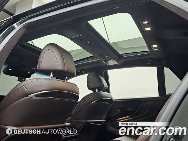 Lexus LS500 2020 — ფოტო 16/20