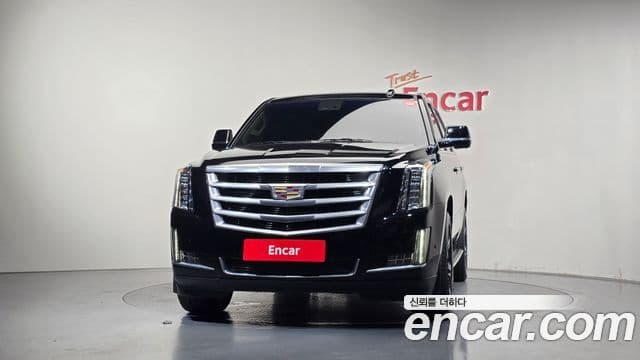 Cadillac Escalade 2018 — Şəkil 16/36