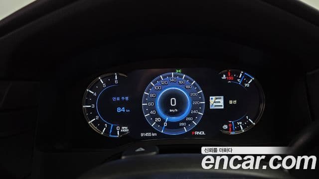 Cadillac Escalade 2018 — Şəkil 14/36
