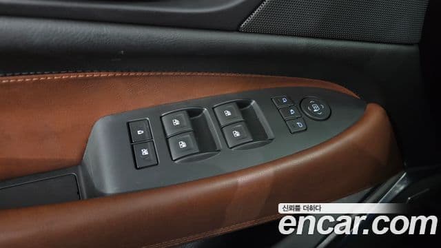 Cadillac Escalade 2018 — Şəkil 7/36