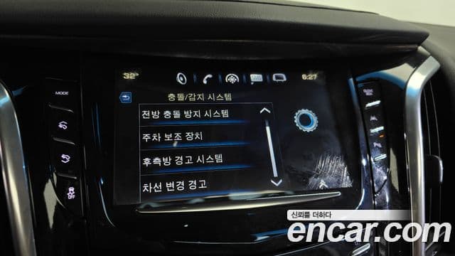 Cadillac Escalade 2018 — Şəkil 36/36