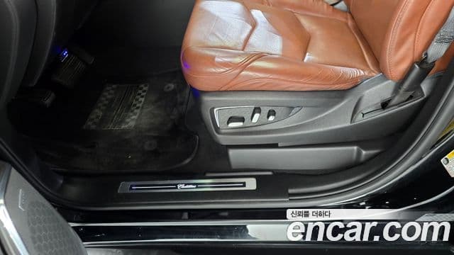 Cadillac Escalade 2018 — Şəkil 1/36