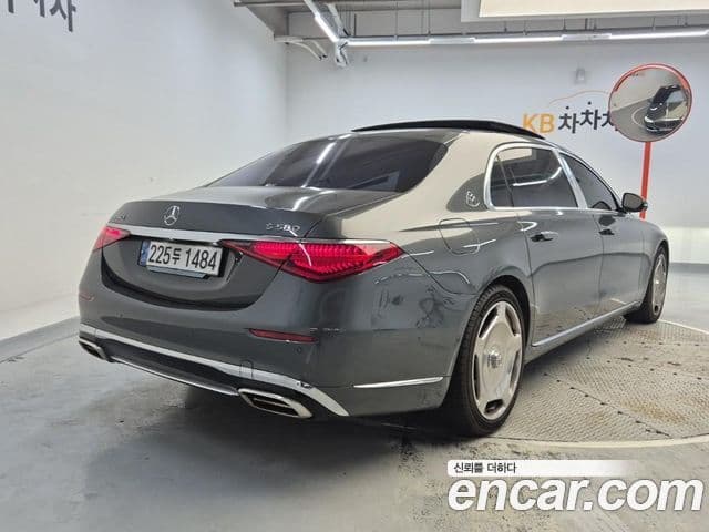 Mercedes-Benz S-Class 2024 — Photo 19/20
