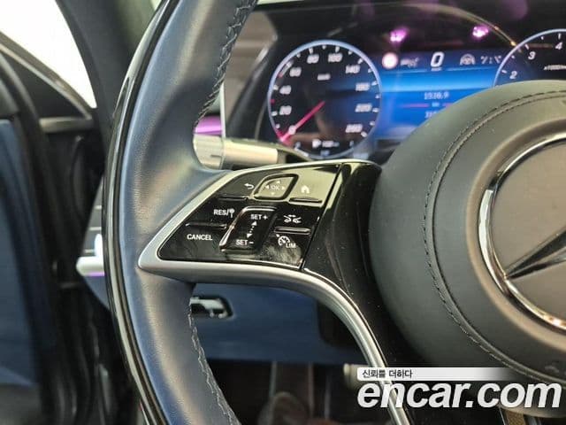 Mercedes-Benz S-Class 2024 — Photo 16/20