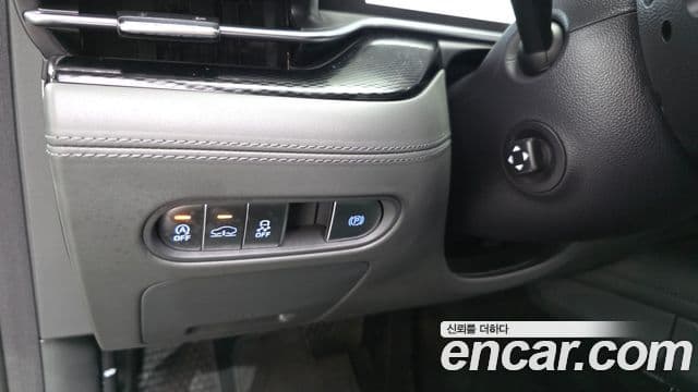 Genesis G90 2025 — Photo 24/34