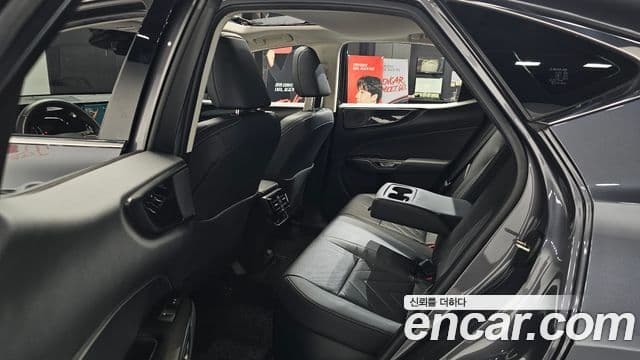 Lexus NX350h 2023 — Фото 12/20