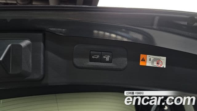Lexus NX350h 2023 — Photo 7/33