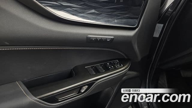 Lexus NX350h 2023 — Photo 28/33
