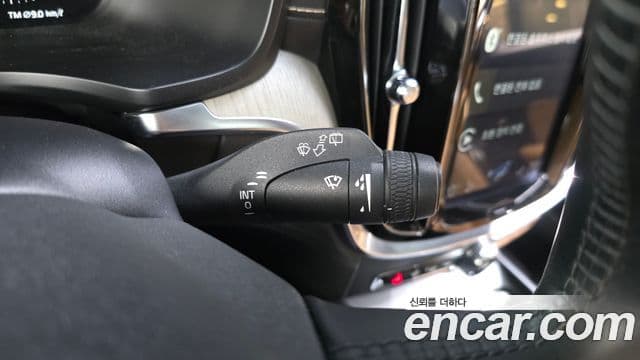 Volvo V60 Cross Country 2019 — ფოტო 4/34