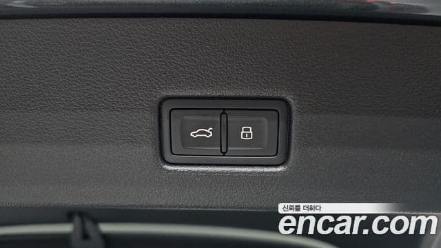 Audi A7 2024 — ფოტო 35/38