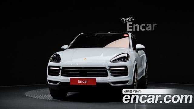 Porsche Cayenne 2023 — Photo 25/36